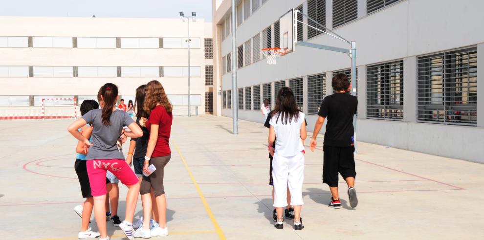 Más de 62.000 alumnos aragoneses de ESO y Bachillerato vuelven mañana a clase 