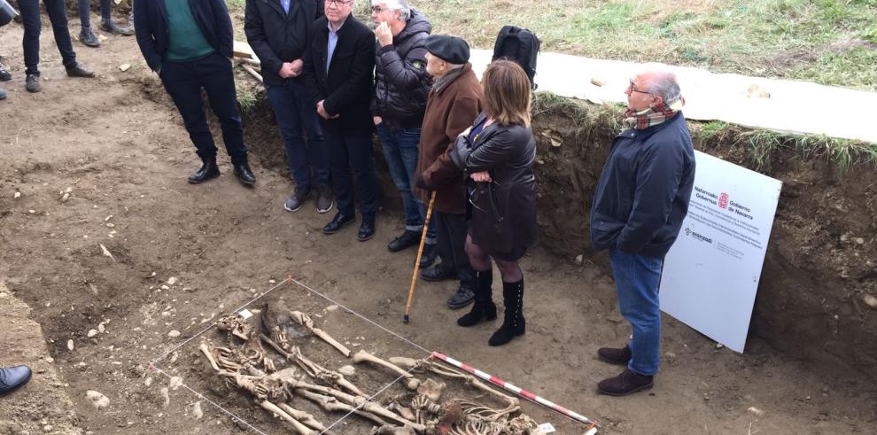 Aragón suscribe un manifiesto autonómico a favor de las víctimas del franquismo