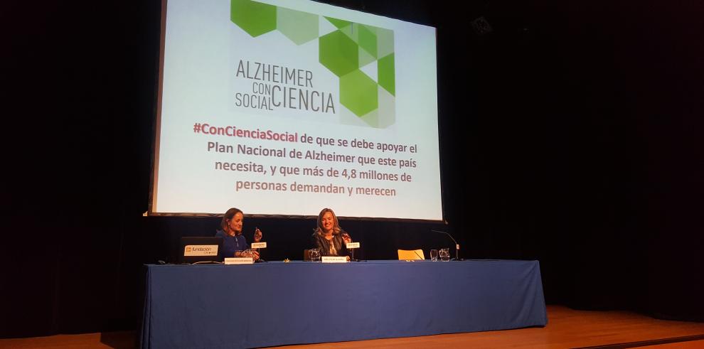 Pilar Alegría señala la vertiente sanitaria, científica y social para trabajar contra el Alzheimer