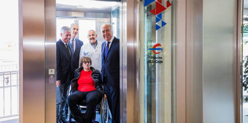 El Servet instala un ascensor en su entrada principal para facilitar el acceso de personas con movilidad reducida