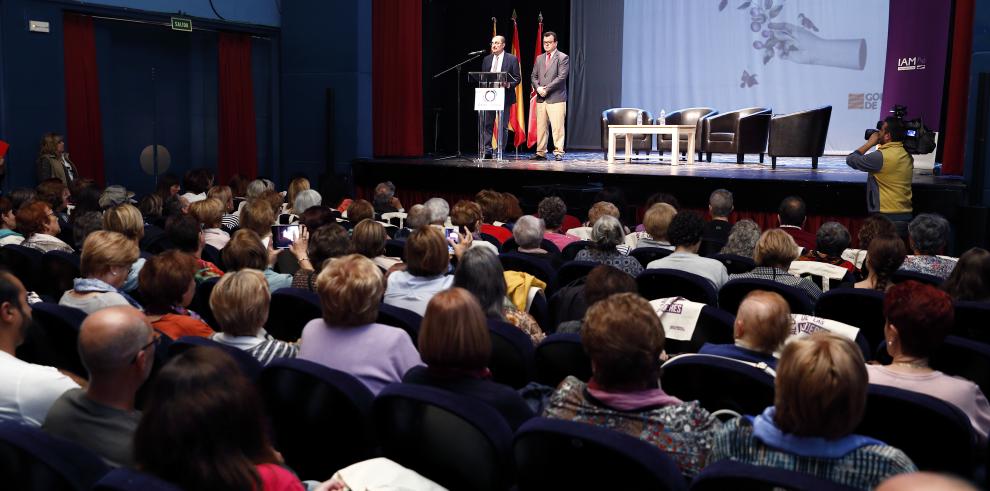 Lambán considera que la puesta en marcha de la Ley de Igualdad y el I Plan Estratégico con articulado y ejes específicos para mujeres rurales ayudará a combatir la doble desigualdad