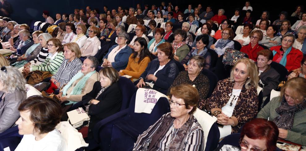 Lambán considera que la puesta en marcha de la Ley de Igualdad y el I Plan Estratégico con articulado y ejes específicos para mujeres rurales ayudará a combatir la doble desigualdad