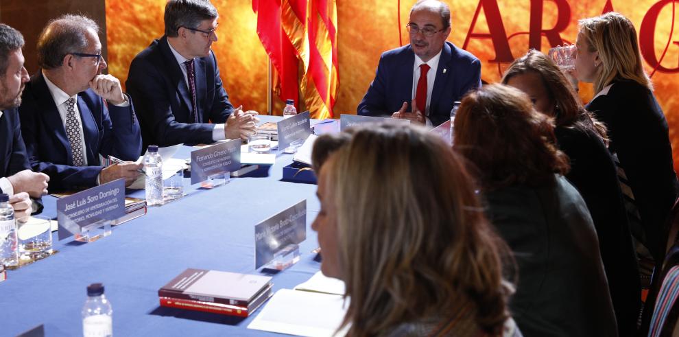 El presidente del Gobierno de Aragón denuncia la manipulación de la Generalitat con los bienes de Sijena para la “alienación colectiva” de independentistas