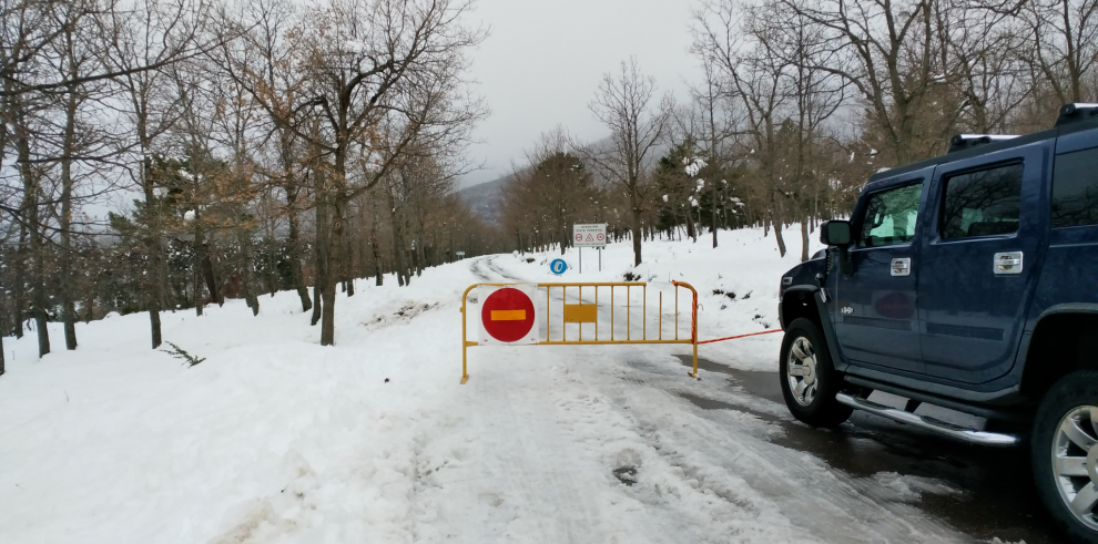 Prohibido el paso del tráfico rodado al Parque Natural del Moncayo en todos sus accesos a causa del temporal