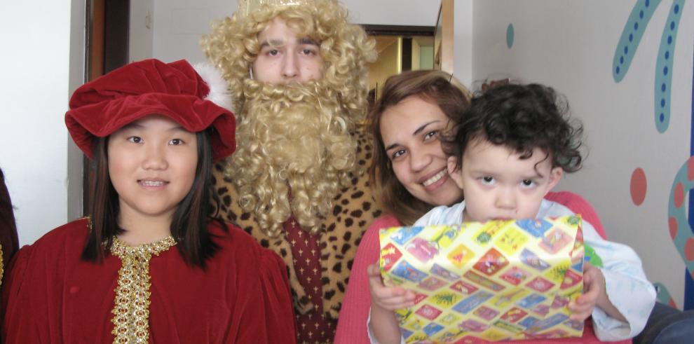 Los Reyes Magos han visitado el Hospital Infantil de Zaragoza