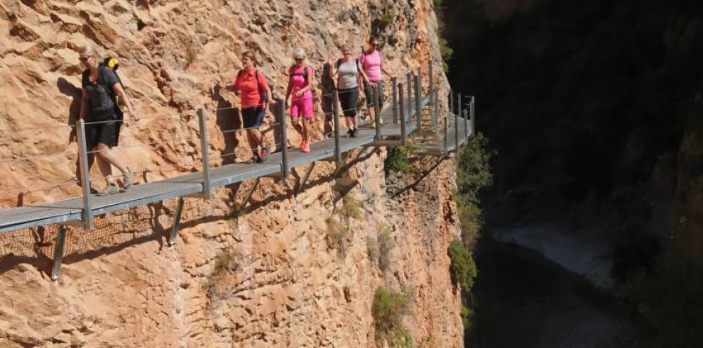 Seis tour operadores noruegos conocen el potencial del turismo de naturaleza y aventura aragonés 