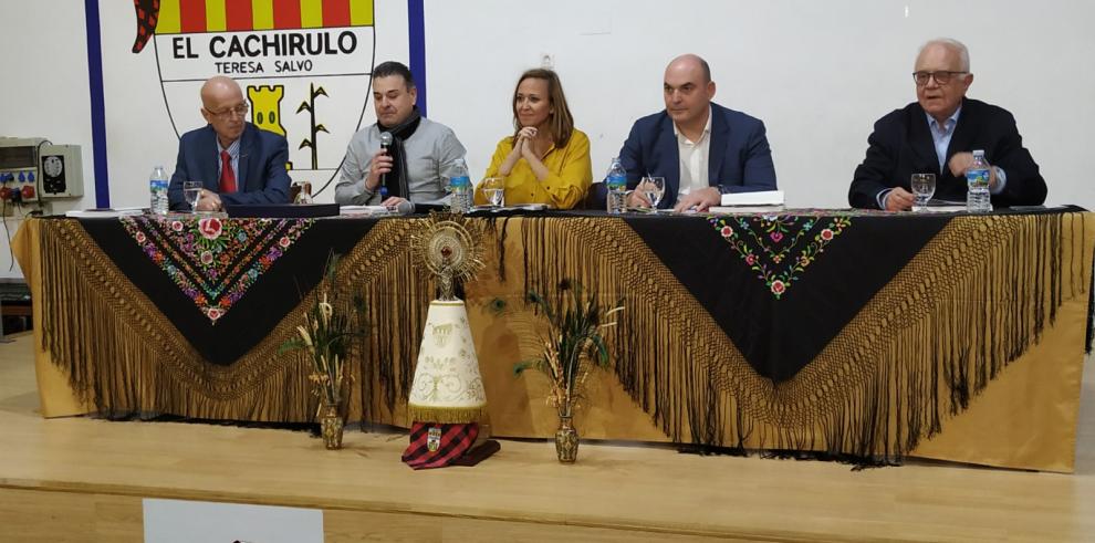 El Cachirulo de Alcañiz celebra sus bodas de oro con un libro conmemorativo