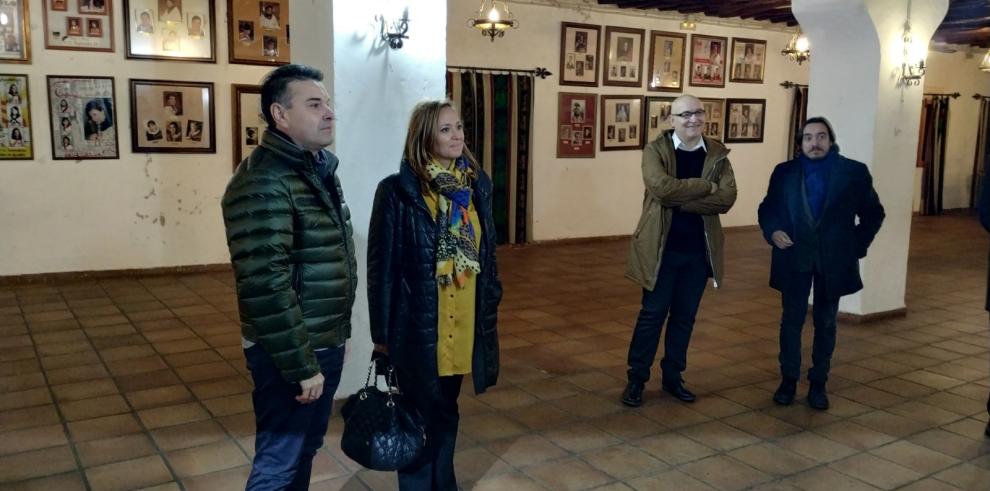 El Cachirulo de Alcañiz celebra sus bodas de oro con un libro conmemorativo