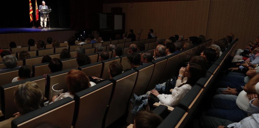 El teatro municipal de Utebo vuelve a dinamizar la vida social y cultural tras una remodelación que ha primado la accesibilidad y la seguridad