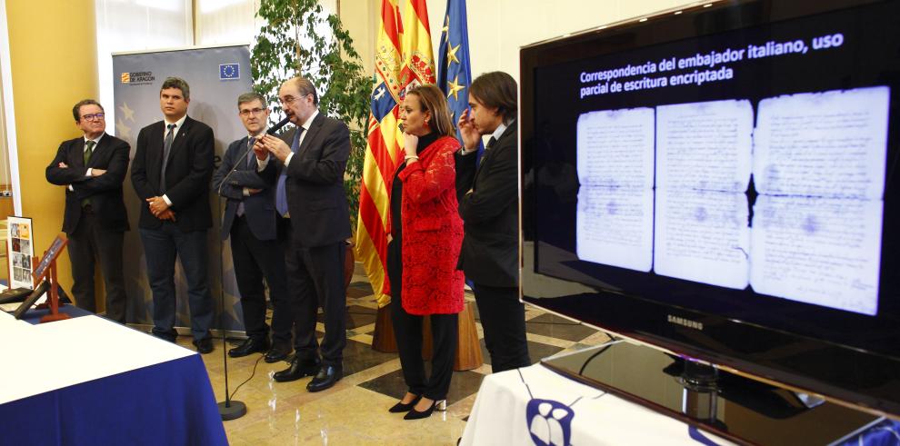 Lambán avanza la constitución de un archivo virtual de Sijena que reunirá toda la documentación de Aragón vinculada con la Corona de Aragón