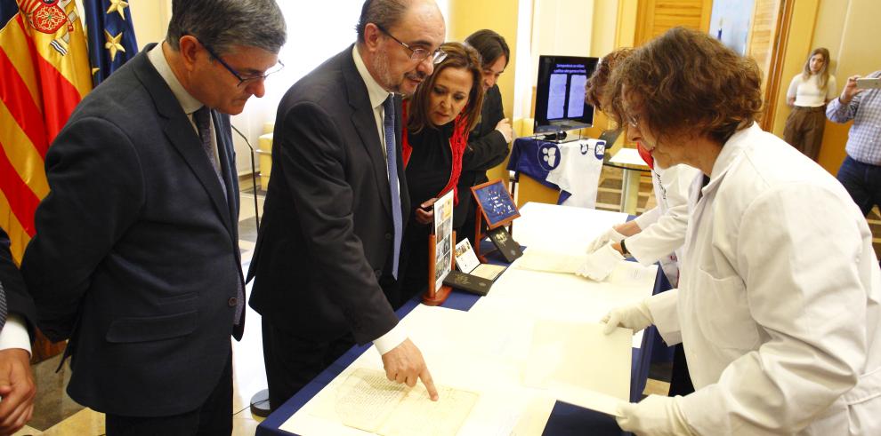 Lambán avanza la constitución de un archivo virtual de Sijena que reunirá toda la documentación de Aragón vinculada con la Corona de Aragón