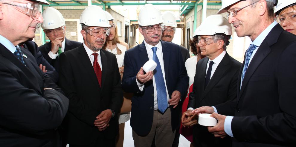 Lambán inaugura la ampliación de la planta de Ercros en Sabiñánigo, coincidiendo con el centenario de la química