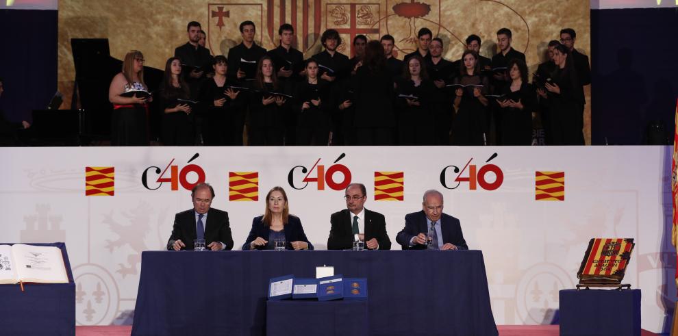 Aragón rinde homenaje al espíritu de consenso que ha permitido 40 años de democracia y avances sociales