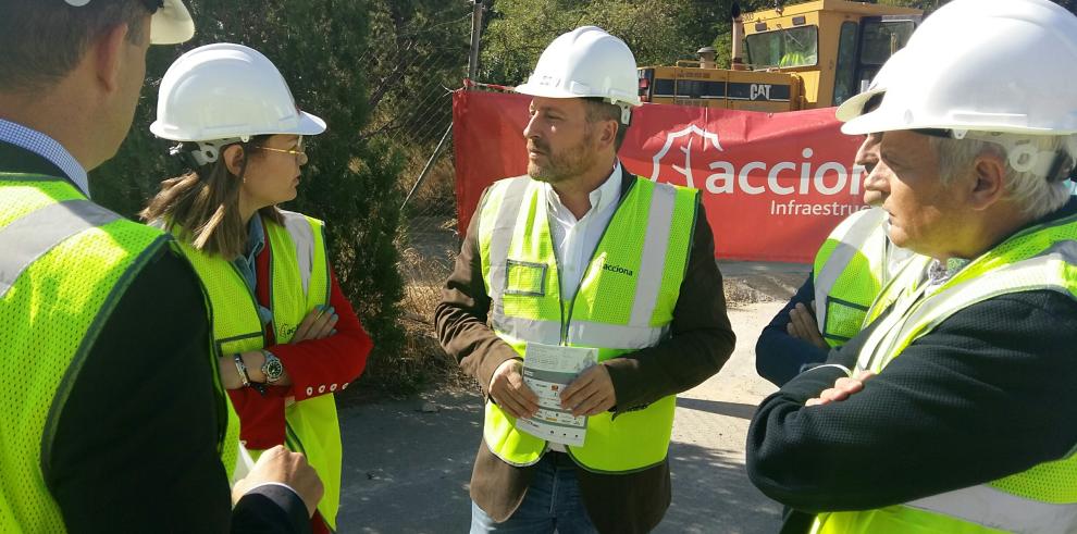 Soro visita la prueba piloto de uso de cenizas como sustituto del cemento y la cal en carreteras