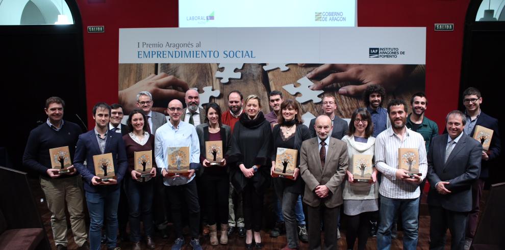 Pensumo y Apadrina un Olivo, ganadoras del I Premio Aragonés de Emprendimiento Social