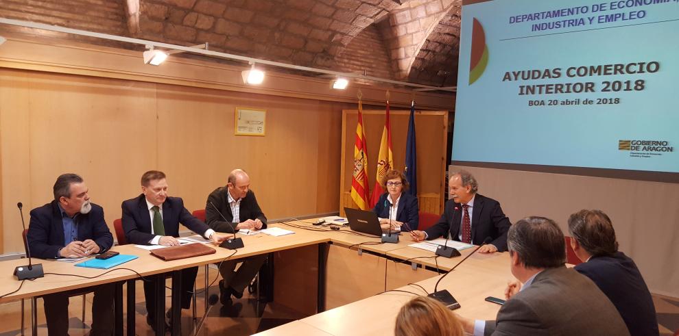 El Gobierno de Aragón explicó a las asociaciones de comerciantes de Zaragoza los detalles de la convocatoria de ayudas al sector 