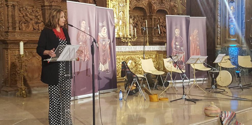 Los docentes aprenden a manejar las emociones y el arte en el aula en el congreso EnAmorArte