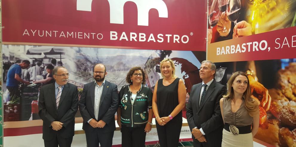 La consejera Gastón destaca en la Feria de Barbastro el empuje exportador del sector agroalimentario aragonés con un crecimiento anual del 12%