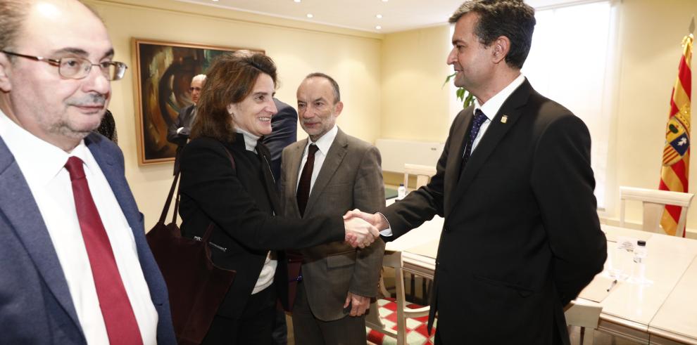 La ministra de Transición Ecológica se compromete a no autorizar el cierre de la central térmica de Andorra hasta que no haya un compromiso firme de Endesa de invertir en un plan de transición justa en la zona