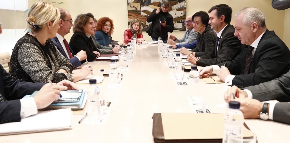 La ministra de Transición Ecológica se compromete a no autorizar el cierre de la central térmica de Andorra hasta que no haya un compromiso firme de Endesa de invertir en un plan de transición justa en la zona