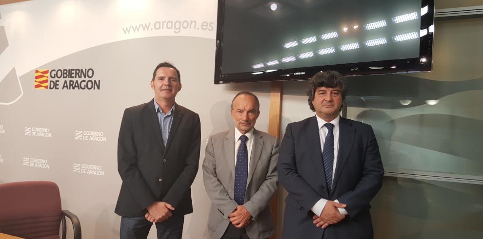 Gobierno de Aragón y los clústeres del automóvil y tecnológico quieren avanzar juntos en la transformación digital de las empresas