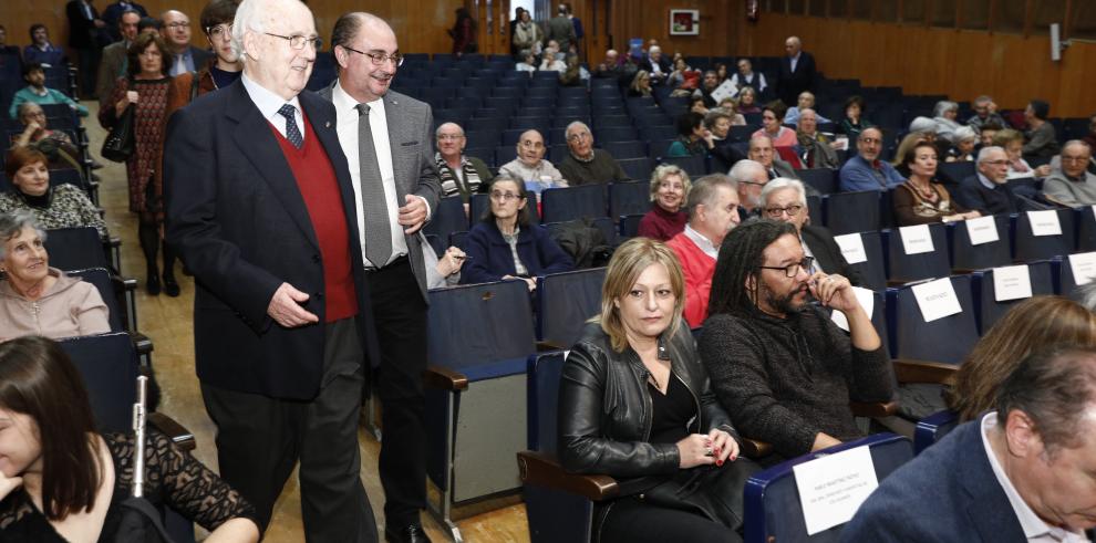 Lambán pone en valor que Aragón fue la primera Comunidad Autónoma en incluir la paz en su agenda y recuerda que su Gobierno ha centrado sus esfuerzos en recuperar derechos sociales y económicos