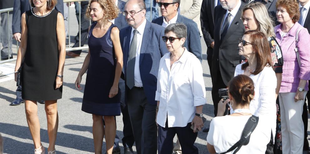 Homenaje a las víctimas de Cambrils. En recuerdo de Ana María Suárez