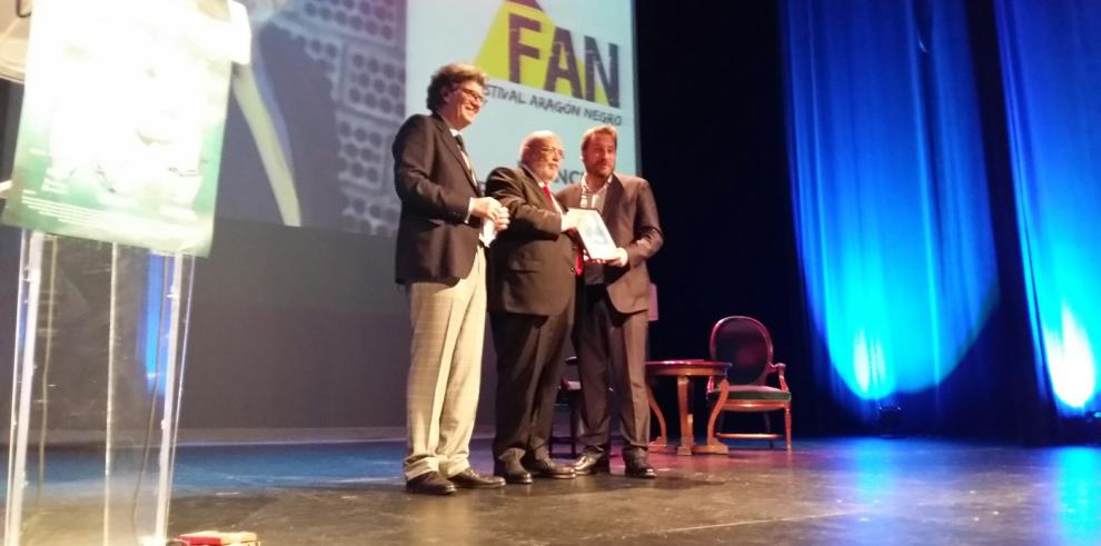 Aragón Negro homenajea al escritor cubano Leonardo Padura en el Teatro Principal