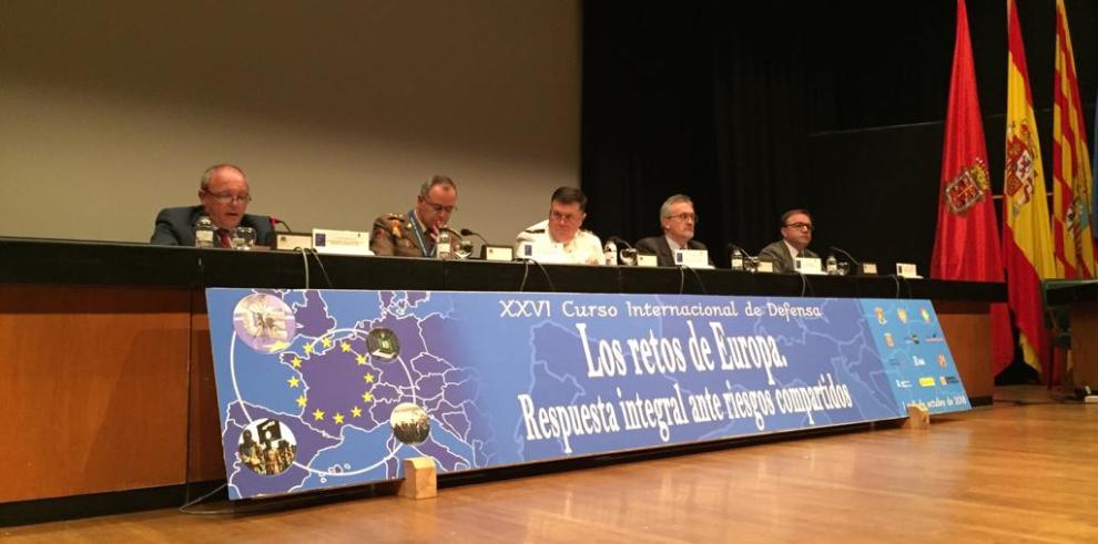 “La inseguridad también se ha globalizado”, dice Pinedo en el Curso Internacional de Defensa