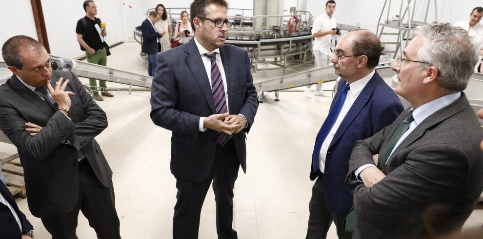 El Presidente de Aragón inaugura la incubadora más moderna del sur de Europa en San Esteban de Litera