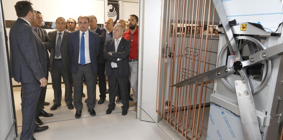 El Presidente de Aragón inaugura la incubadora más moderna del sur de Europa en San Esteban de Litera