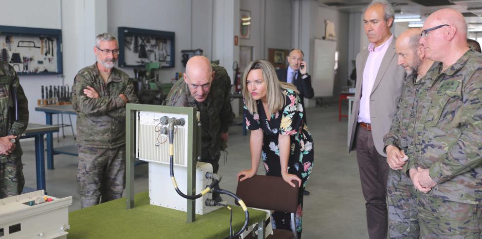 Pilar Alegría visita la Academia de Logística de Calatayud