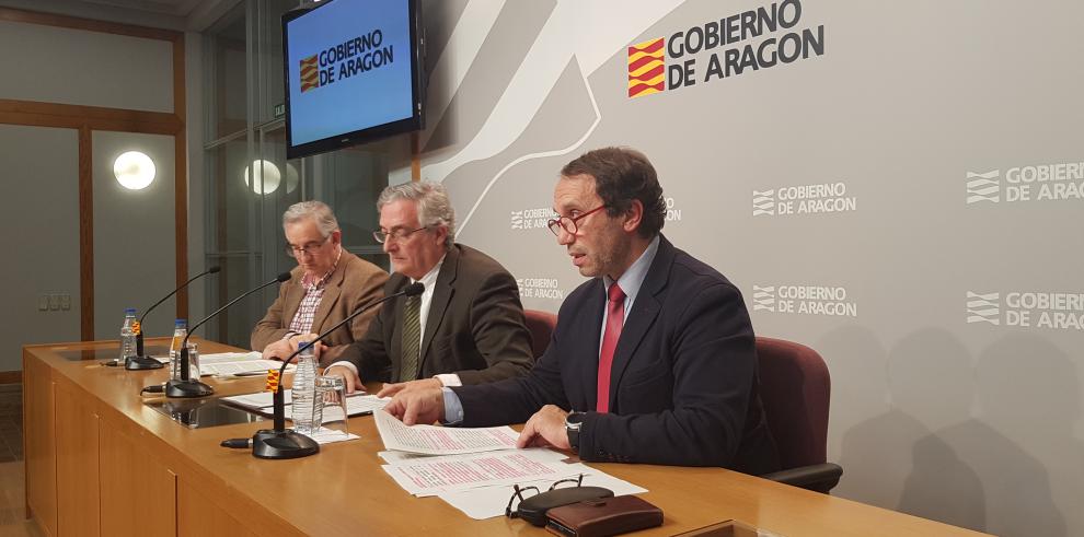 El Gobierno de Aragón prohibirá la construcción de nuevas explotaciones ganaderas intensivas a menos de un kilómetro de los Espacios Naturales Protegidos 