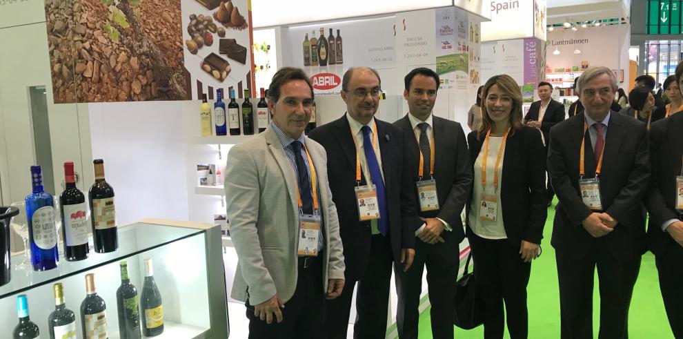 Aragón, presente en la inauguración de la mayor feria del mundo de importación en Shanghái