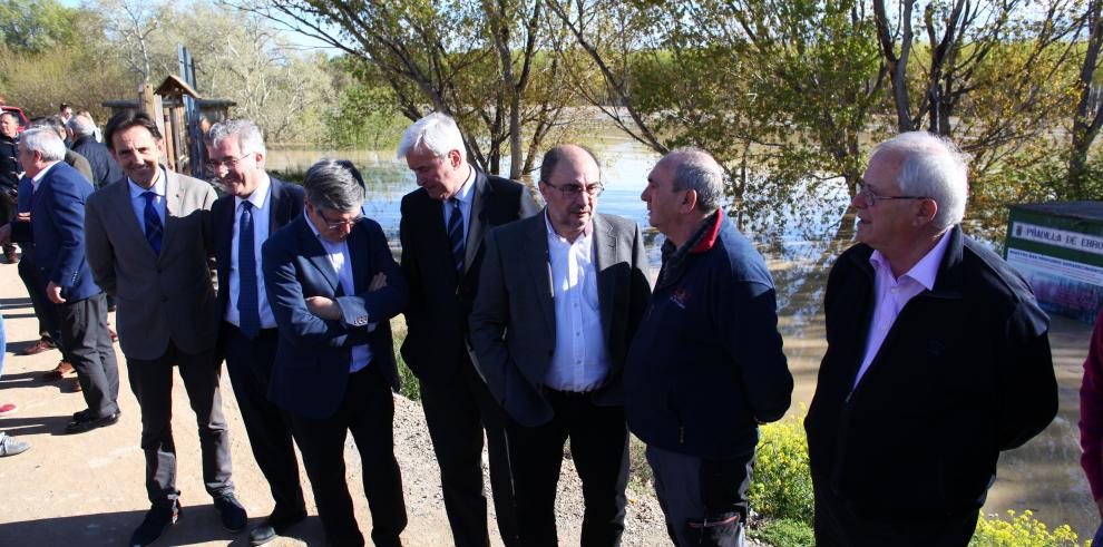 El Presidente de Aragón lidera una reunión de coordinación interinstitucional con alcaldes ribereños para informar y poder minimizar los daños de la crecida del Ebro