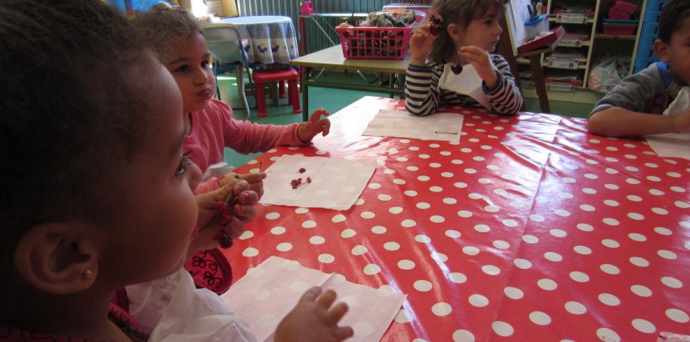 El programa de consumo de leche en la escuela triplicará el número de centros participantes el próximo curso