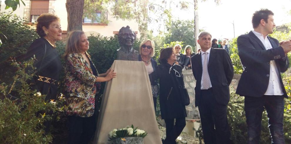 Olba celebra el centenario de Manuel Pertegaz con un homenaje en forma de monumento y de calle en su memoria