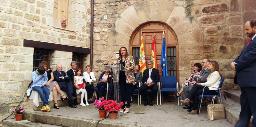 Olba celebra el centenario de Manuel Pertegaz con un homenaje en forma de monumento y de calle en su memoria