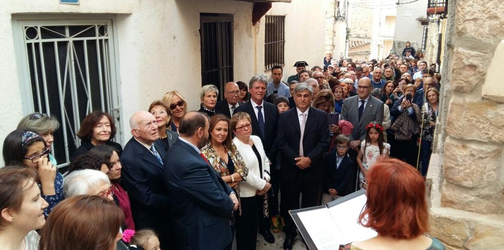 Olba celebra el centenario de Manuel Pertegaz con un homenaje en forma de monumento y de calle en su memoria