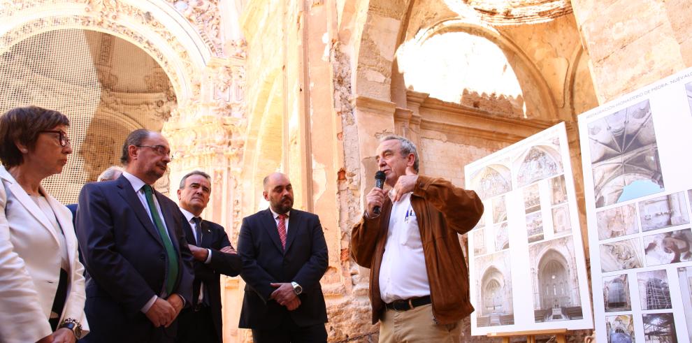 El presidente Javier Lambán inaugura la restauración parcial de la iglesia cistenciense y una exposición de bienes dispersos