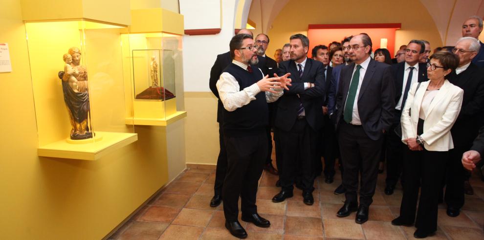 El presidente Javier Lambán inaugura la restauración parcial de la iglesia cistenciense y una exposición de bienes dispersos