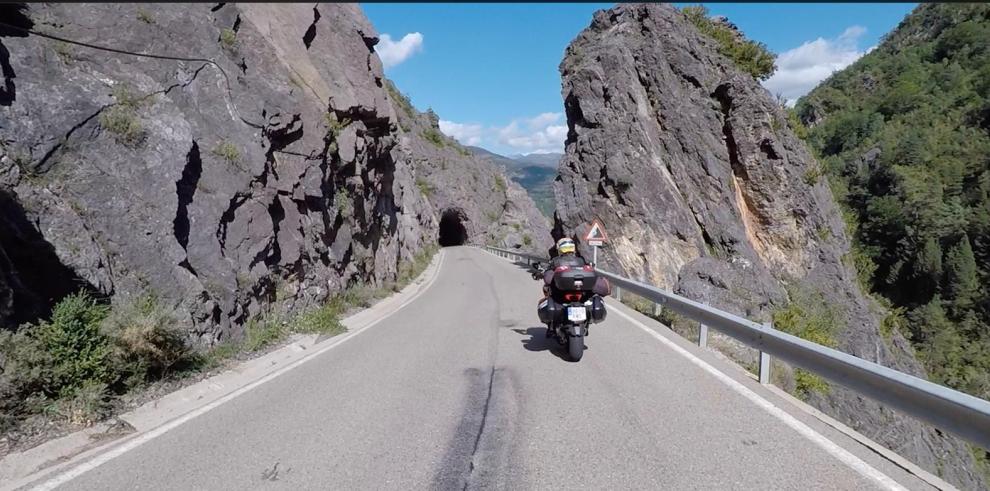 Periodistas italianos y tour operadores alemanes conocen la oferta aragonesa de Slow-Driving 