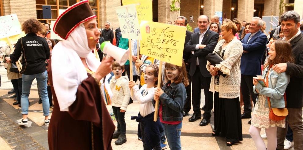 Cerca de 13.000 aragoneses han disfrutado de la celebración de San Jorge en el edificio Pignatelli