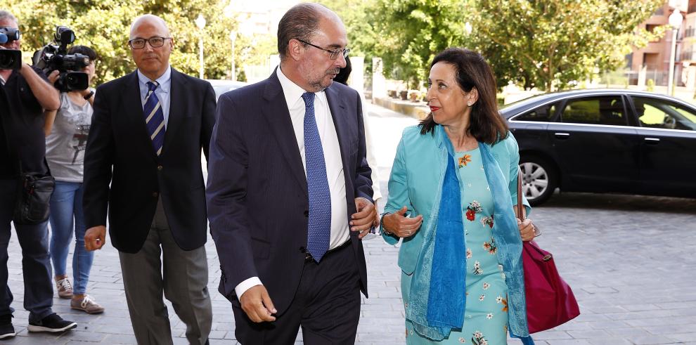 Encuentro entre la ministra de Defensa y el Presidente de Aragón