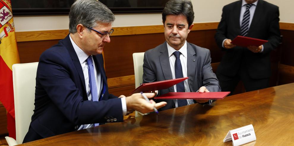 El Gobierno de Aragón aporta más de 2,5 millones al Ayuntamiento de Huesca para el cuartel Sancho Ramírez