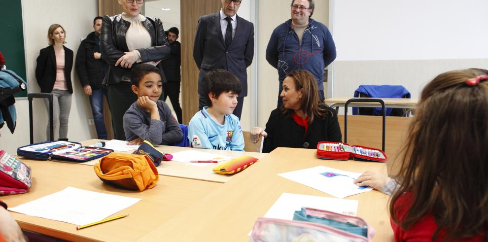 Mayte Pérez: “Hoy es un gran día para la educación pública aragonesa, un día de estreno para más de 600 familias”