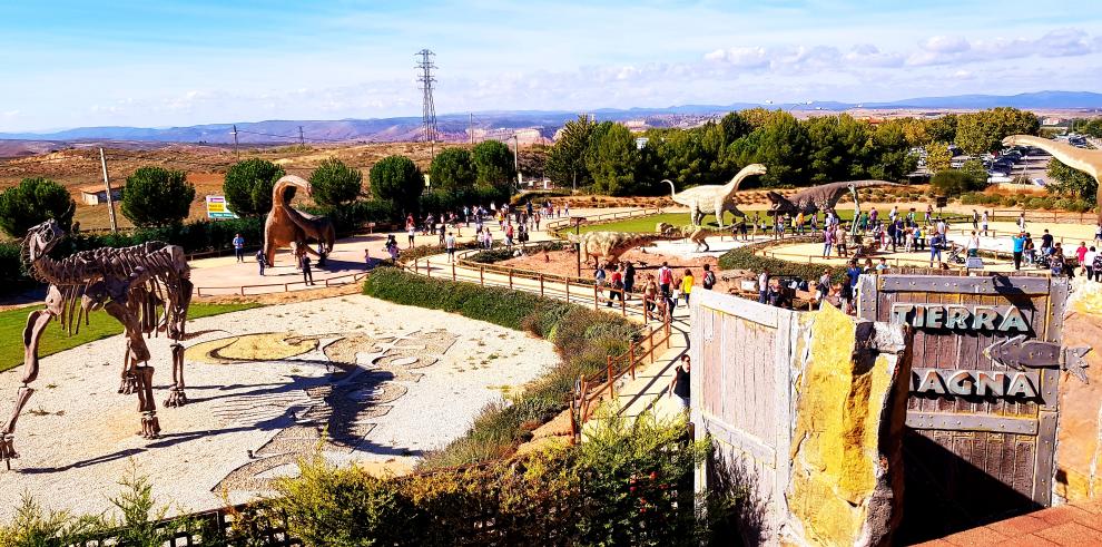 Más de 7.300 personas han visitado Territorio Dinópolis durante el puente del Pilar