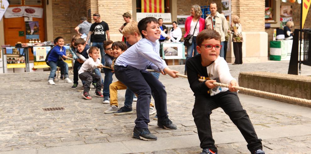 Más de personas han visitado el Pignatelli la primera tarde de puertas abiertas por el Día de Aragón