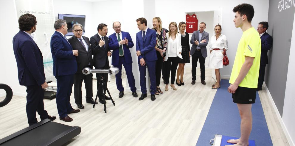 El presidente de Aragón inaugura en Zaragoza el mayor centro de podología y biomecánica de Europa