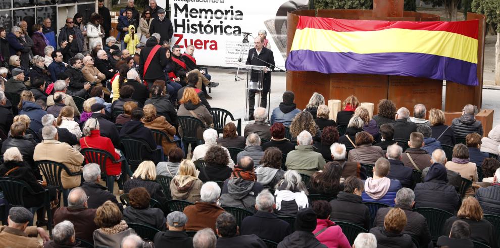 El Presidente de Aragón participa en el homenaje de 207 fusilados y represaliados durante el franquismo en Zuera y en la inauguración del memorial